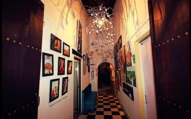 Hostel la Antigua Capsula