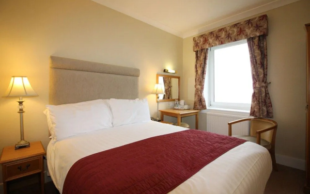 Parkstone Hotel