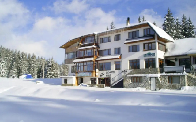 Family Hotel Markony