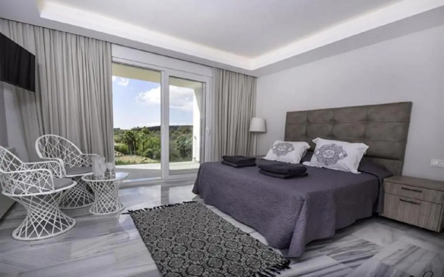 Exquisite villa near beach with Heated pool