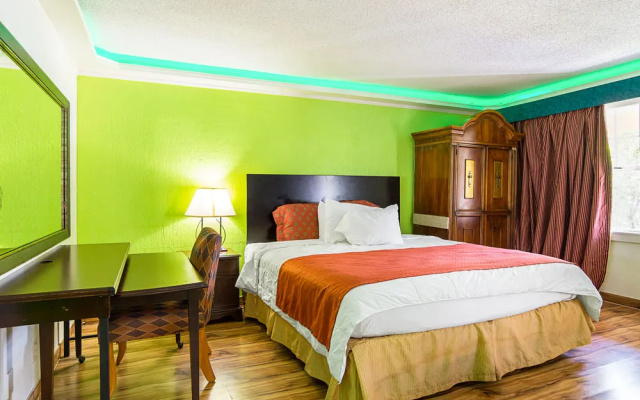 Rodeway Inn & Suites