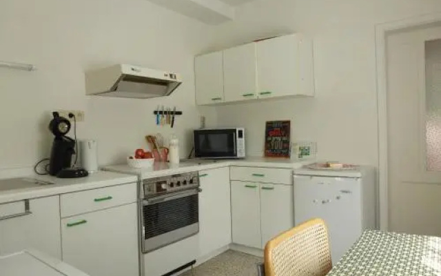 Astrid Holiday Home