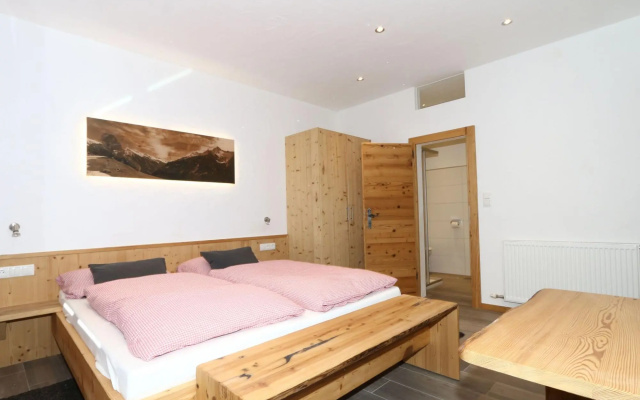 Apartment in Fugen Near Spieljochbahn