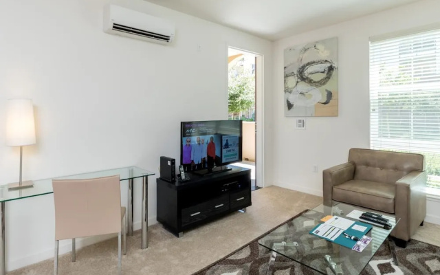 Global Luxury Suites in Silicon Valley