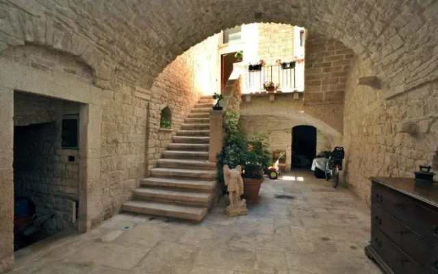 Palazzo Morola