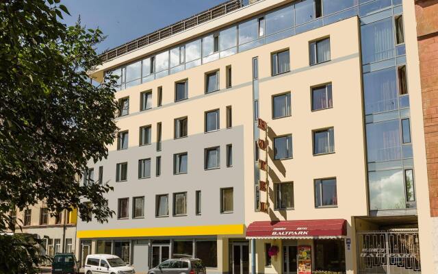 Отель Baltpark Hotel Латвия, Рига - - забронировать отель Baltpark Hotel, цены и фото номеров вид на фасад