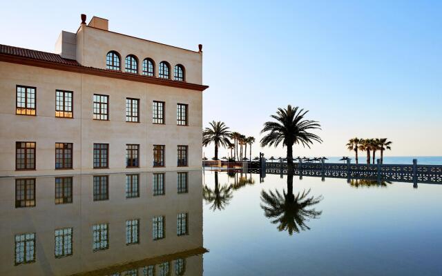 Le Meridien Ra Beach Hotel & Spa бассейн