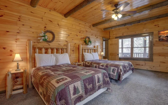 Pine Tree Lodge by Jackson Mountain Rentals