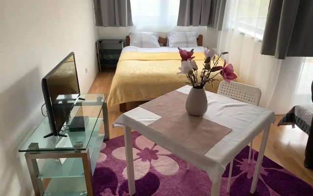 Tigraki Apartment Budapest
