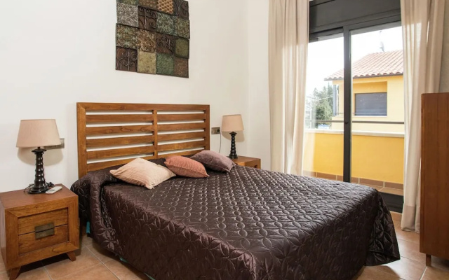 Cozy Holiday Home in Urbanització Bon Relax With Pool