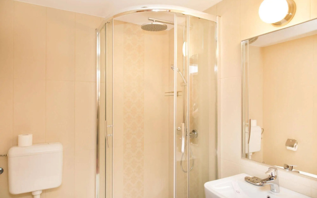 Hotel Herastrau