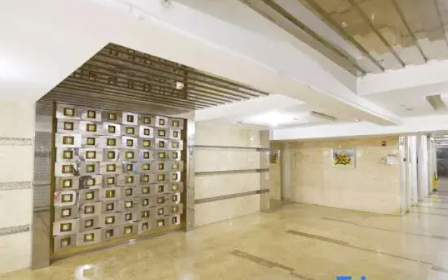 Seven twenty-three Service Apartment