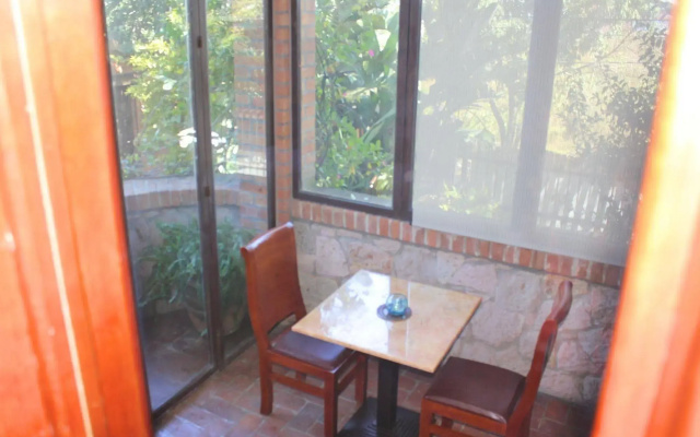 Casa Aurea
