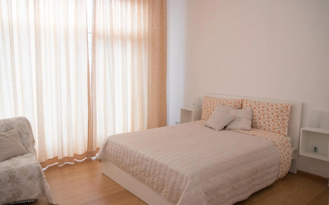 Margot Apartment