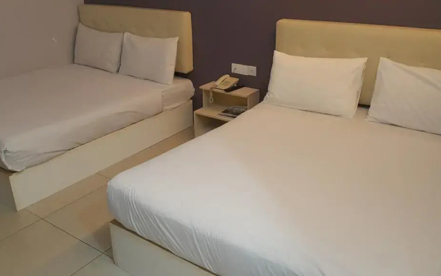 Swing and Pillows at PJ KD