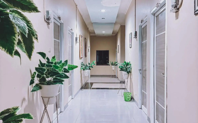 Apri Inn Syariah by Oyo Rooms