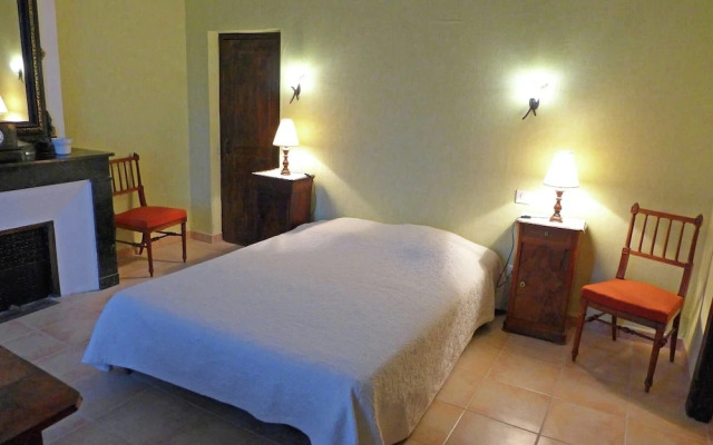 Holiday Home in Montbrun With Pool & Vineyards