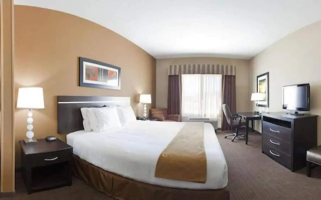 Holiday Inn Express Hotel & Suites LAMAR by IHG