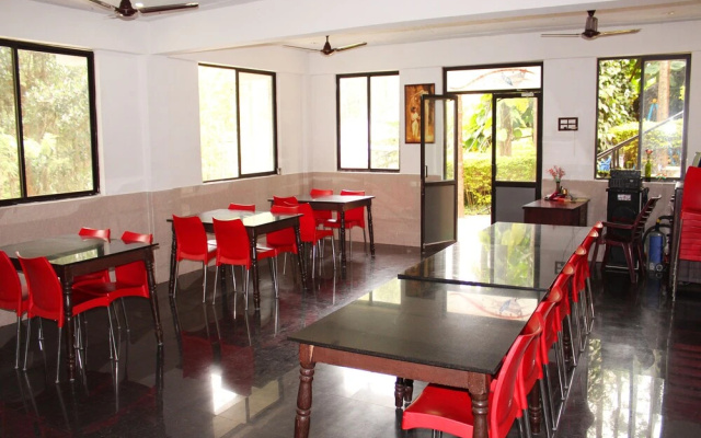 OYO 14807 Hotel Yercaud The Raintrees