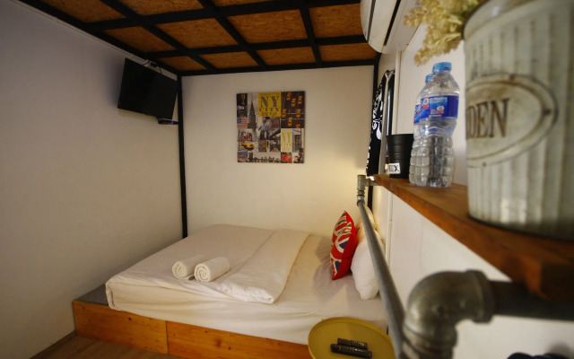 Sweet Box Bed and Breakfast