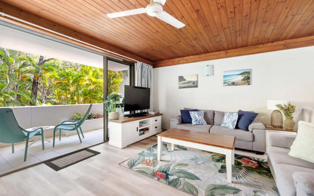 Tea Trees Apartment 6, Little Cove