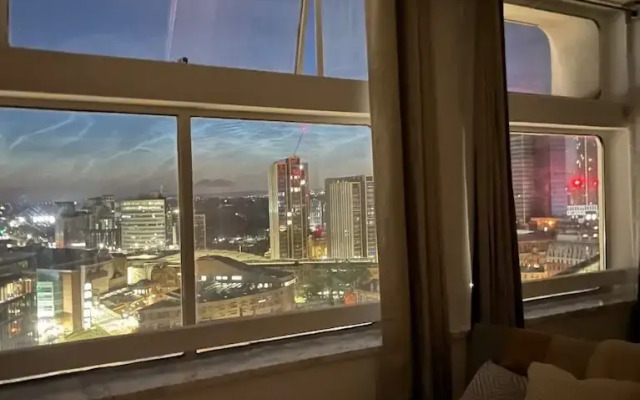 City Centre & Parking 2 Bed Ap