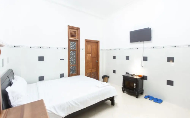 Elisa Hotel