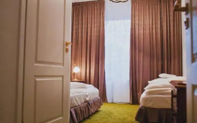 Villa Cuprum