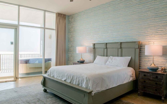 Turquoise Place