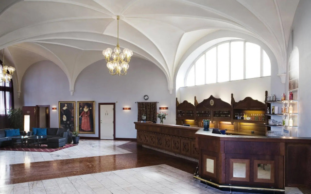 Home Hotel Christian IV
