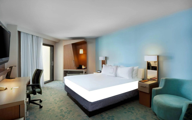 Courtyard by Marriott Isla Verde Beach Resort