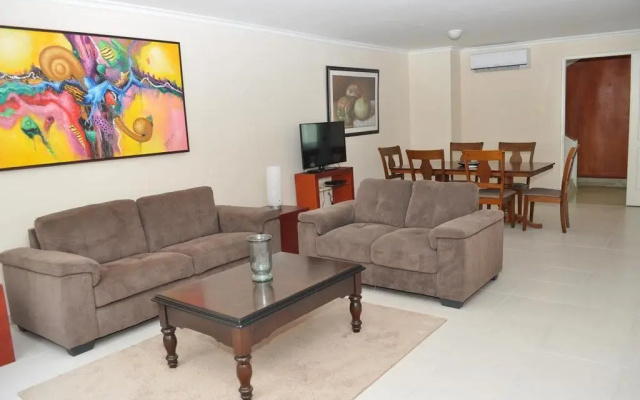 POMPATAO Apartamentos y Suites