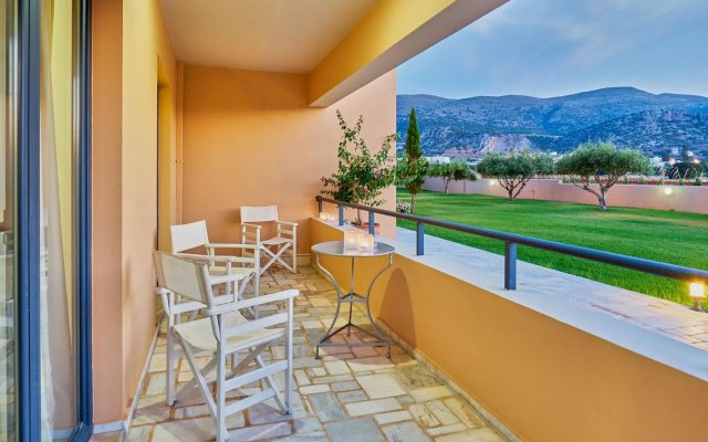 Golden Bay Apartments – Garden Haven