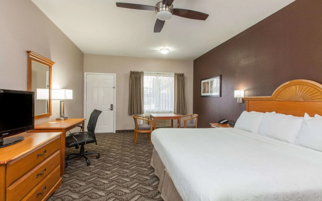 Grand Villa Inn Galleria