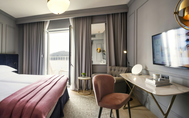 Hotel Excelsior