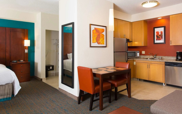 Residence Inn by Marriott Kansas City Airport