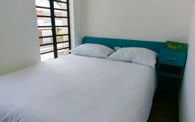 Media Luna Hostel Bogota
