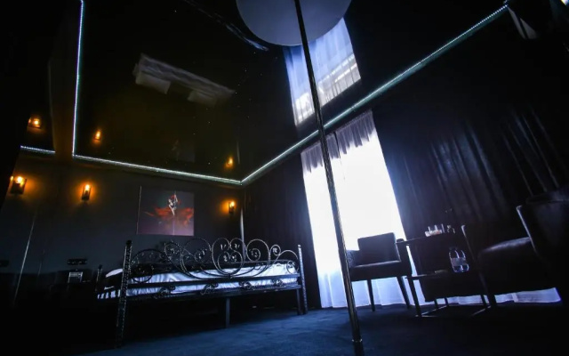 4 Rooms