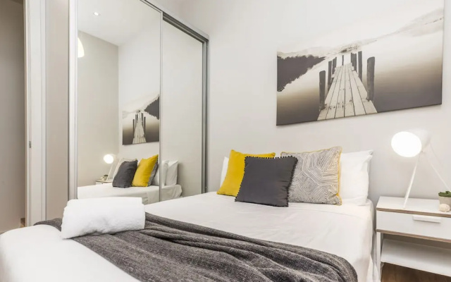 Modern House Close to Sydney Uni and Hospital
