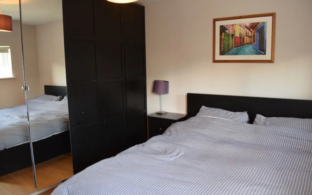 1 Bedroom Apartment in Dalston With Balcony