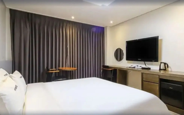 Beach Hotel