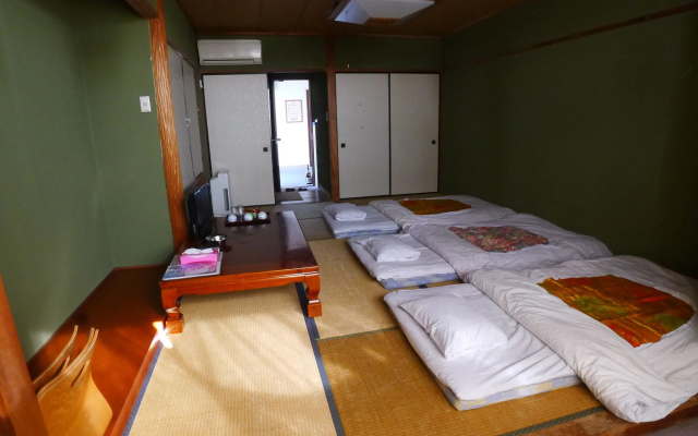 New Makomo Hotel