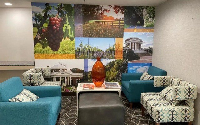 Clarion Pointe Charlottesville
