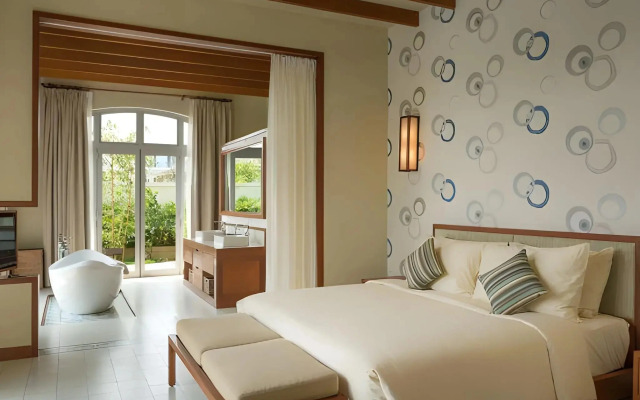 FLC Luxury Hotel Samson