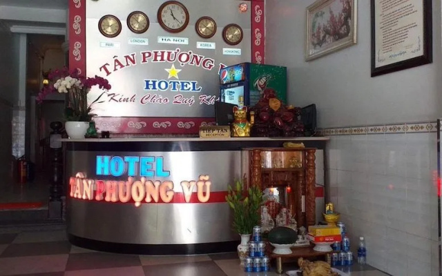Khach San Tan Phuong Vu
