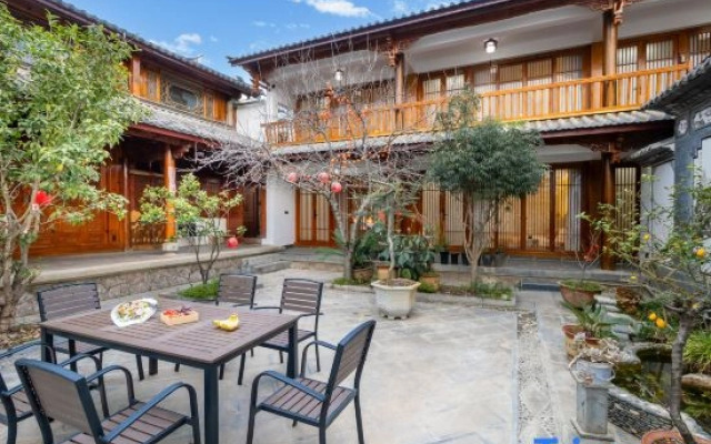 Shaxi Nanxi Elegant Courtyard Guesthouse