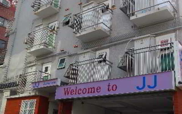 Отель JJ Guesthouse Namdaemun
