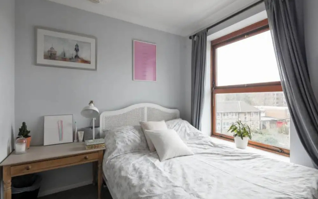 Homely 1 Bedroom East London Flat