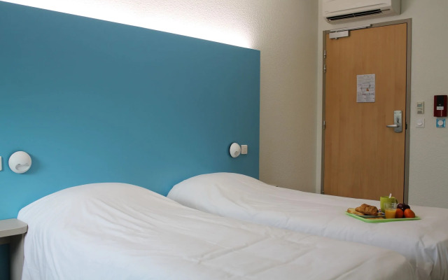 First Inn Hotel Les Ulis