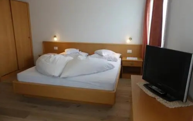 Garni Hotel Dorothea